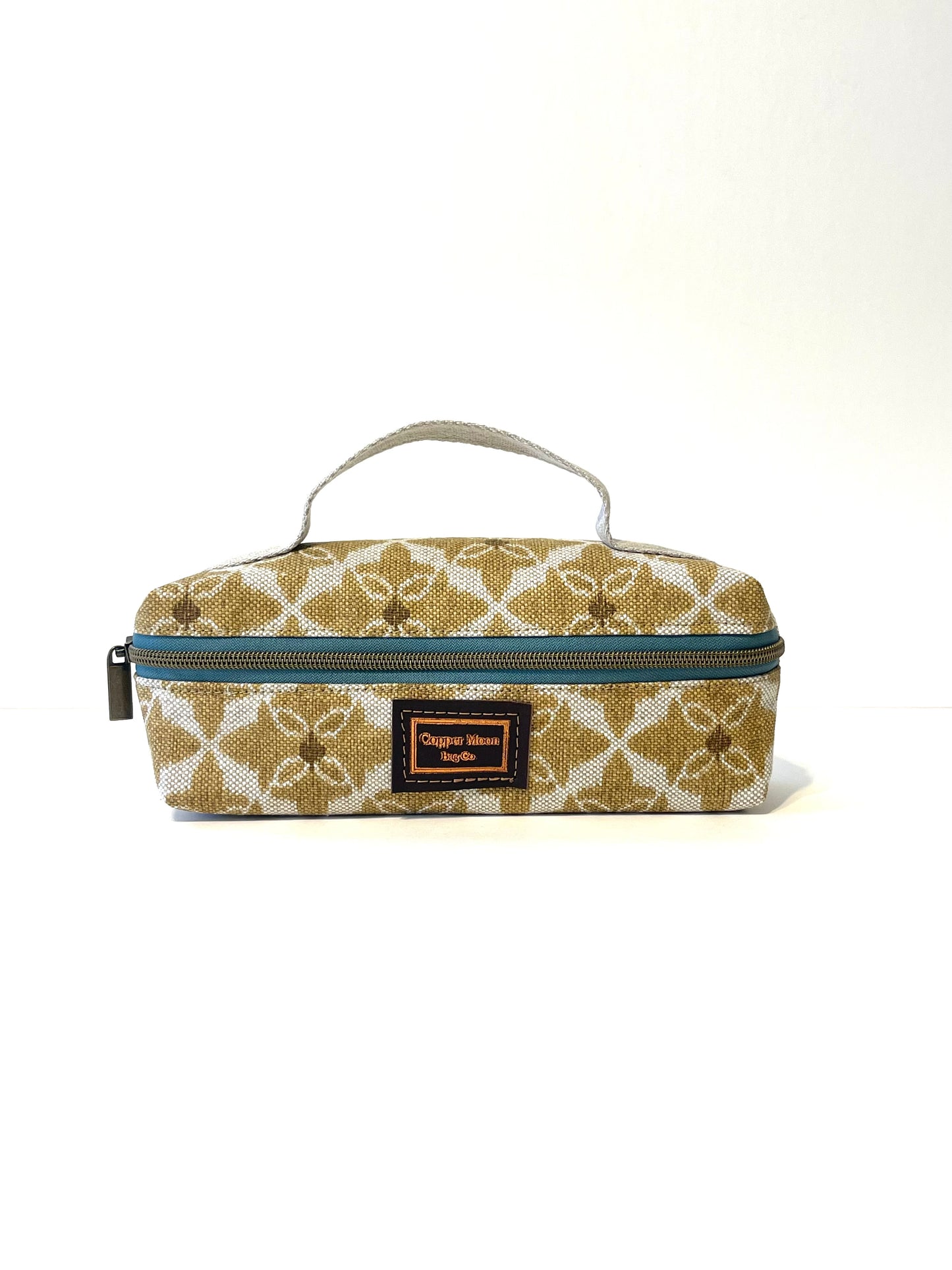 The Amelia Case in Yellow